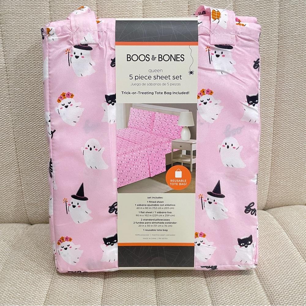 NEW Boos & Bones Pink Halloween Ghost Queen 5 Piece Sheet Set with Reusable Tote